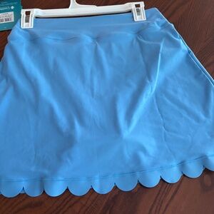 Coolibar UPF 50+ Women's Sea Fan Scallop Skort - Sun Protective in size small